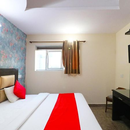 Hotel Westend Holiday Home 5 Mint From Nizamuddin Railway Station Нью-Делі Екстер'єр фото