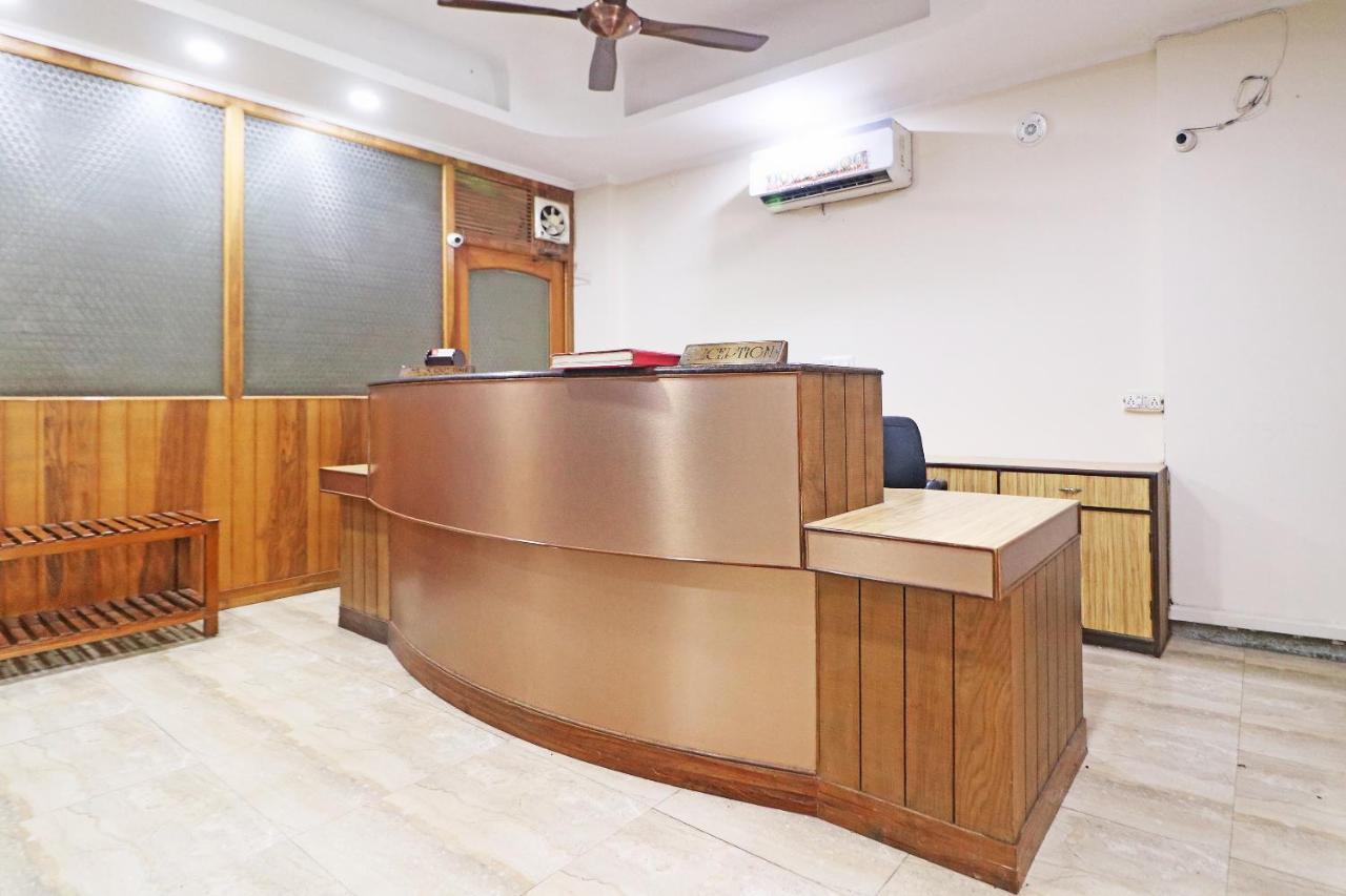 Hotel Westend Holiday Home 5 Mint From Nizamuddin Railway Station Нью-Делі Екстер'єр фото
