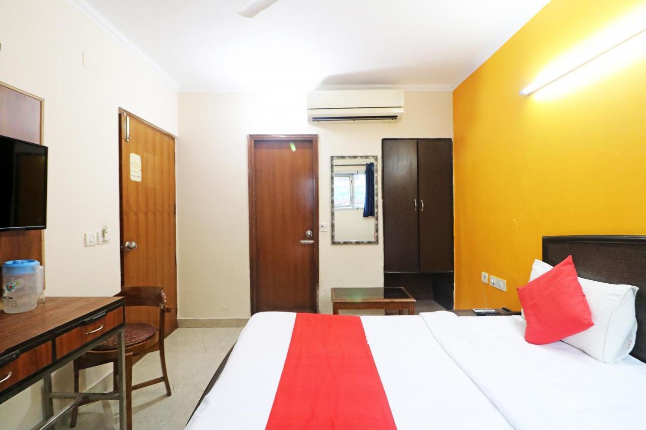 Hotel Westend Holiday Home 5 Mint From Nizamuddin Railway Station Нью-Делі Екстер'єр фото
