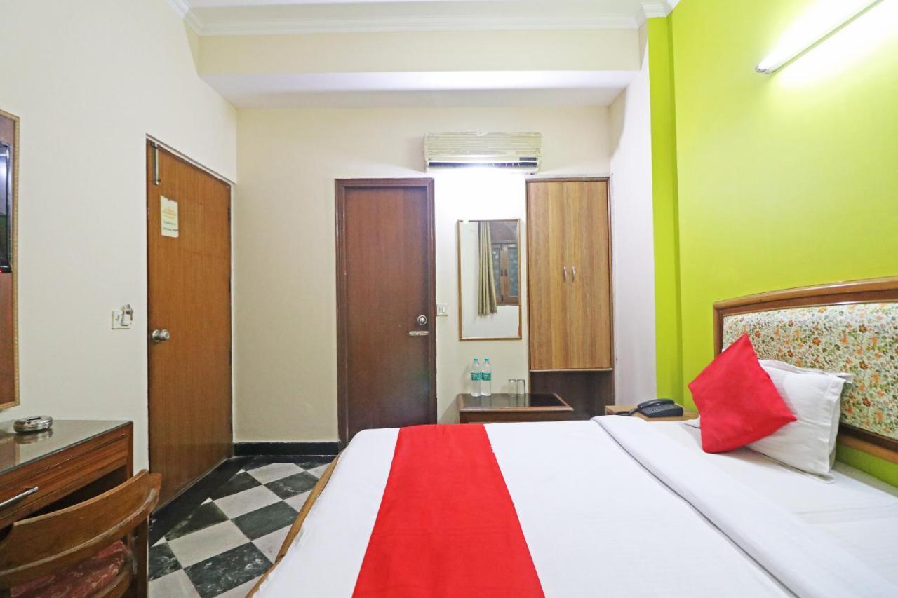 Hotel Westend Holiday Home 5 Mint From Nizamuddin Railway Station Нью-Делі Екстер'єр фото