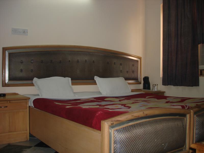 Hotel Westend Holiday Home 5 Mint From Nizamuddin Railway Station Нью-Делі Екстер'єр фото