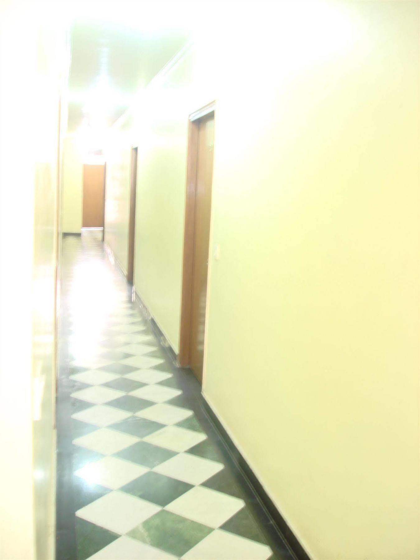 Hotel Westend Holiday Home 5 Mint From Nizamuddin Railway Station Нью-Делі Екстер'єр фото